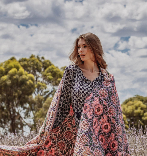 Wildflower Quilt in Dhalia